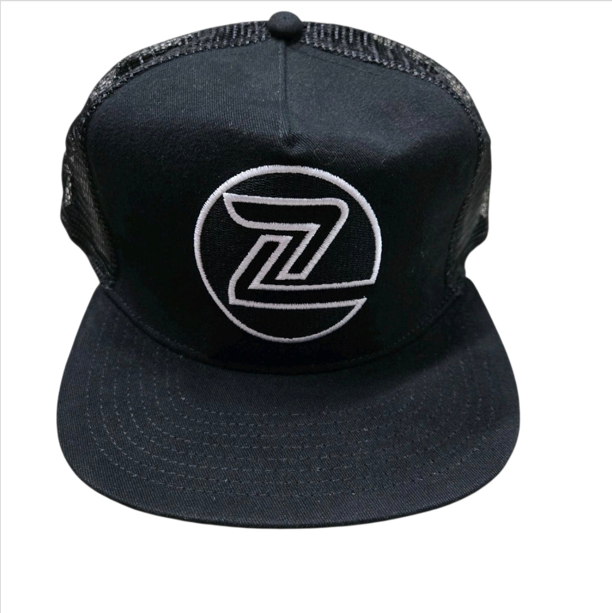flexwitme キャップ Z-Flex Trucker snap back hat - BLACK – SK8supply.com